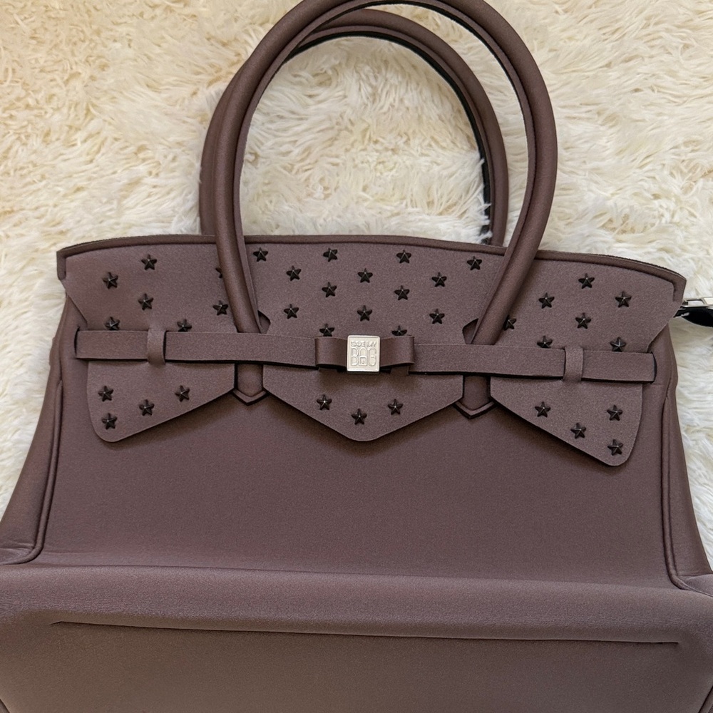 Elegant Brown Handbag. Save my bag. Eco friendly bag. Perfect for errands.